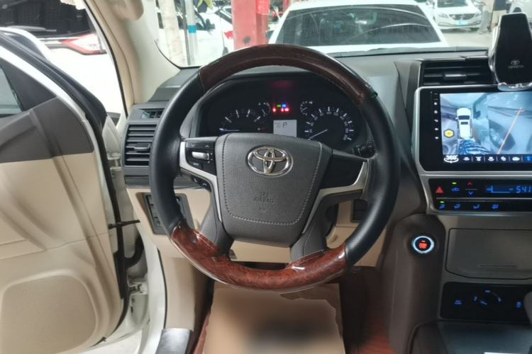 Used Toyota Prado 2022 2.7L Gasoline TX Trim Aluminum Wheels Low-Roof Configuration Base Version – Middle East Steering Wheel
