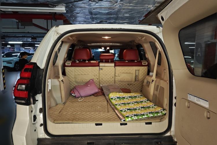 Used Toyota Prado  Trunk