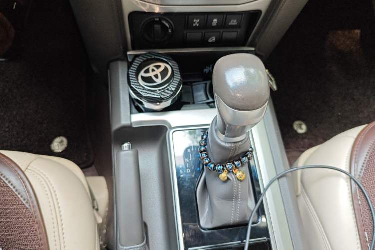 Used Toyota Prado  Gear Lever