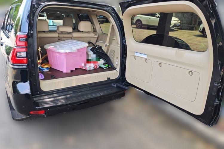 Used Toyota Prado  Trunk