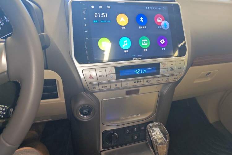 Used Toyota Prado  Audio And AC Panel