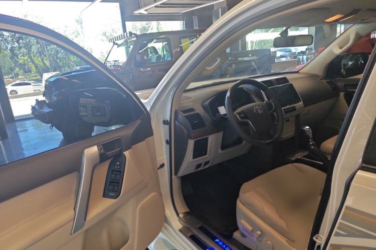 Used Toyota Prado  Driver Seat