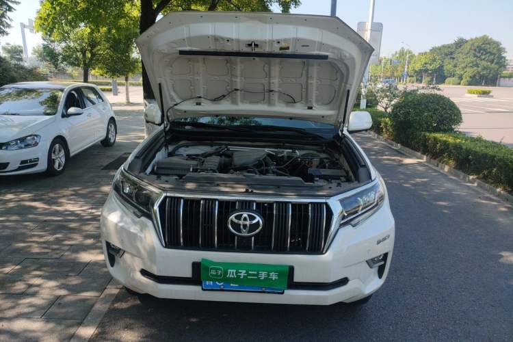 Used Toyota Prado  Engine Bay