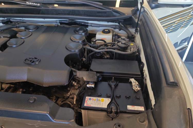 Used Toyota Prado  Engine Bay Left