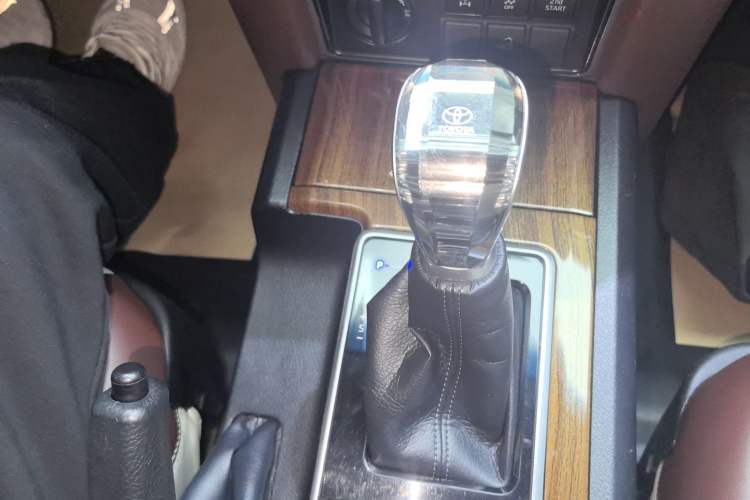 Used Toyota Prado  Gear Lever