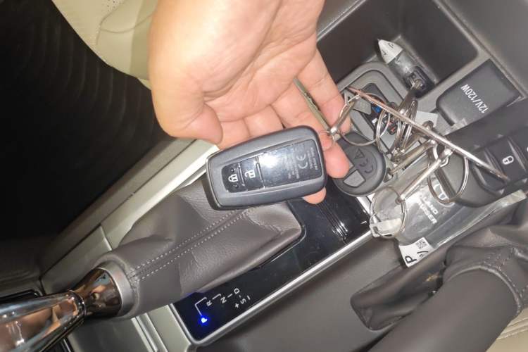 Used Toyota Prado  Vehicle Key