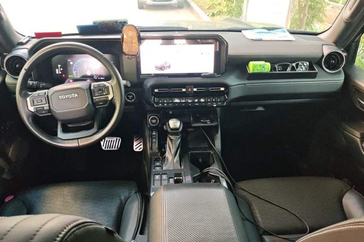 Used Toyota Prado 2024 2.4T All-Terrain TX Version 5 Seats Center Console