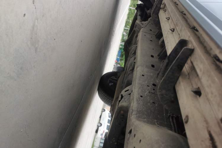 Used Toyota Prado 2024 2.4T All-Terrain TX Version 5 Seats Chassis Front Right