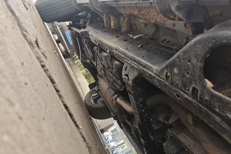 Used Toyota Prado 2024 2.4T All-Terrain TX Version 5 Seats Chassis Front Right