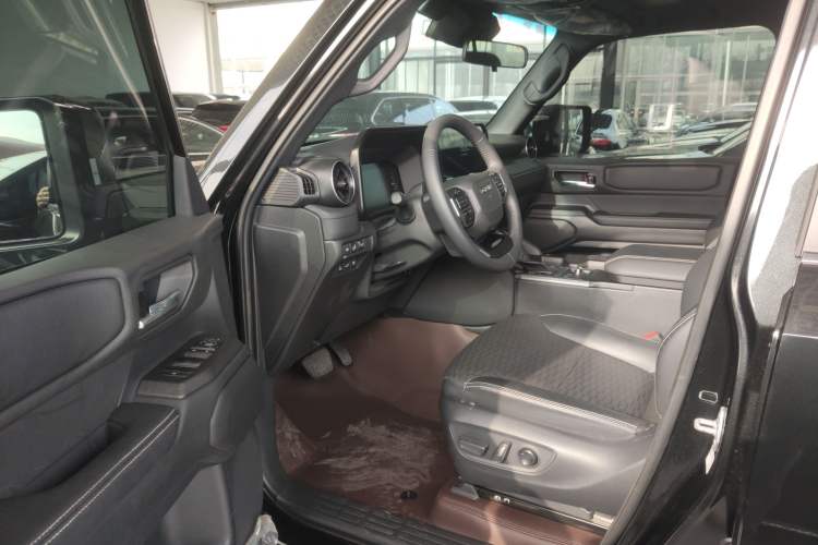 Used Toyota Prado 2024 2.4T All-Terrain TX Version 5 Seats Driver Seat