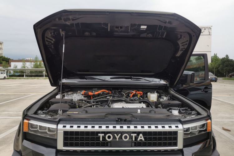 Used Toyota Prado 2024 2.4T All-Terrain TX Version 5 Seats Engine Bay