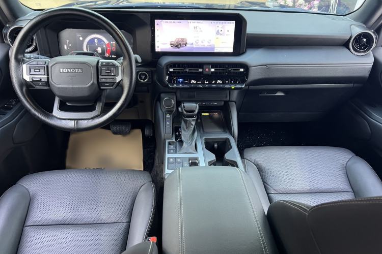 Used Toyota Prado 2024 2.4T All-Terrain TX Version 5 Seats Interior 1