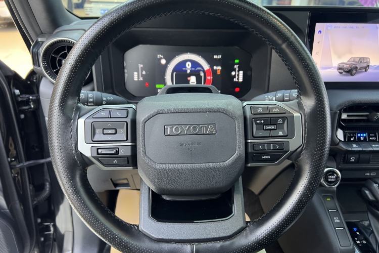 Used Toyota Prado 2024 2.4T All-Terrain TX Version 5 Seats Interior 2
