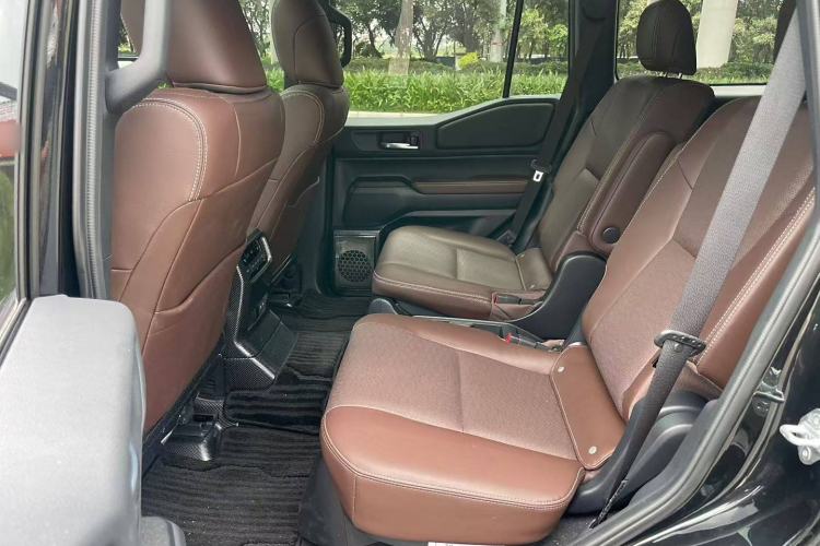 Used Toyota Prado 2024 2.4T Wilderness WX Edition 6 Seats Interior 4