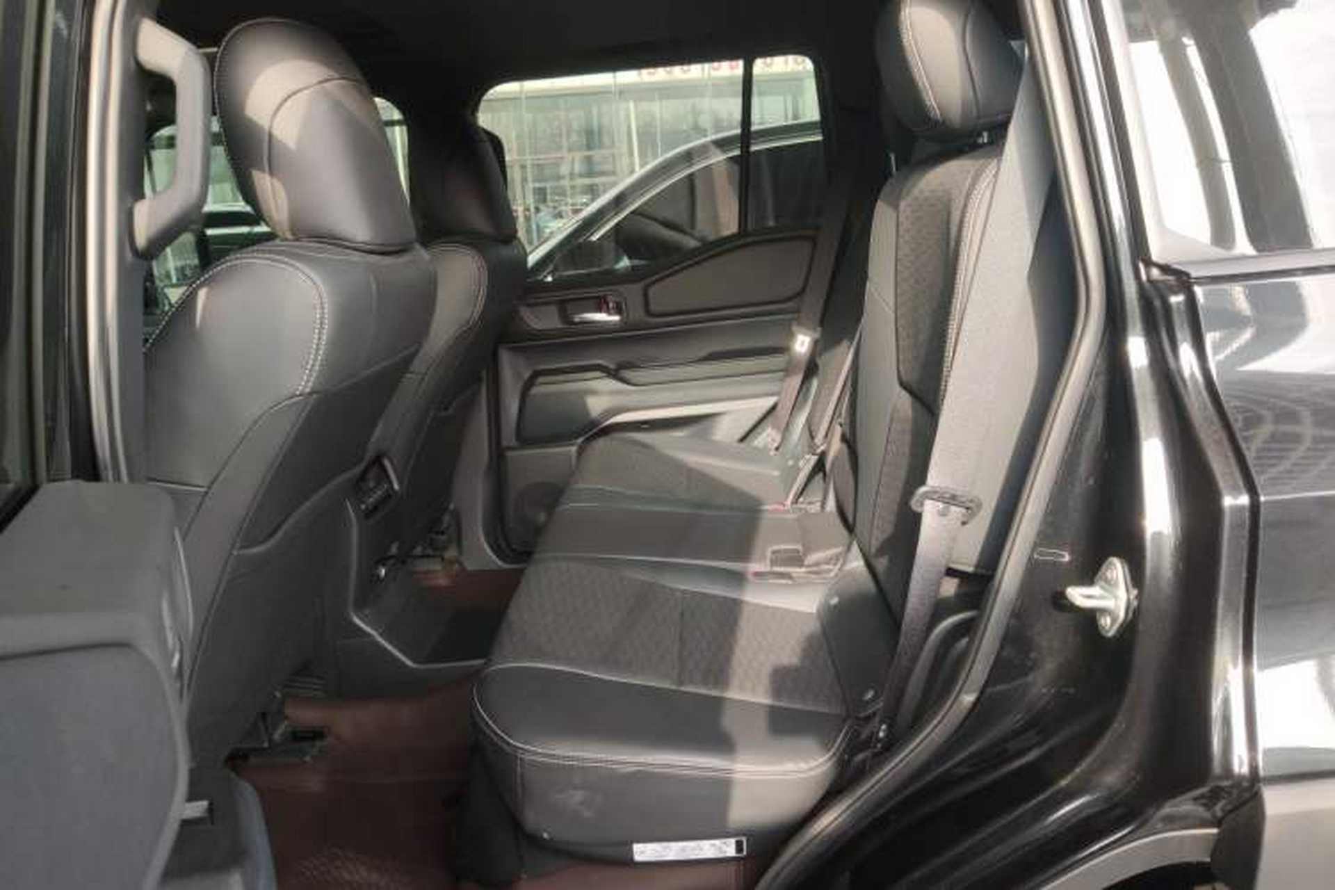 Used Toyota Prado 2024 2.4T All-Terrain TX Version 5 Seats Left Rear Seat