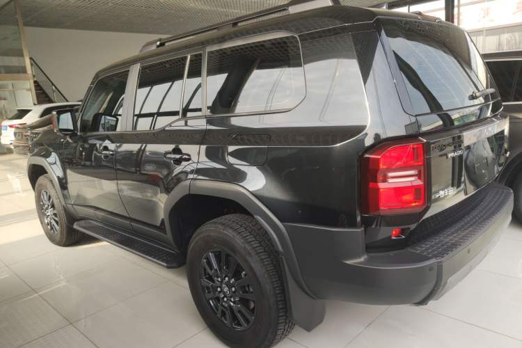 Used Toyota Prado 2024 2.4T All-Terrain TX Version 5 Seats Left Side