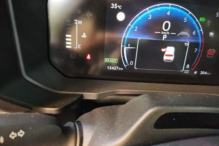 Used Toyota Prado 2024 2.4T All-Terrain TX Version 5 Seats Odometer Close Up