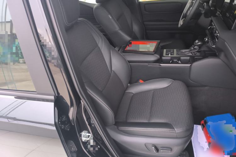 Used Toyota Prado 2024 2.4T All-Terrain TX Version 5 Seats Right Front Seat