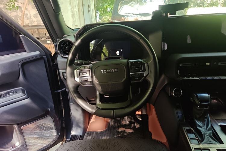 Used Toyota Prado 2024 2.4T All-Terrain TX Version 5 Seats Steering Wheel