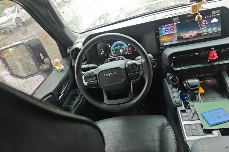 Used Toyota Prado 2024 2.4T All-Terrain TX Version 5 Seats Steering Wheel