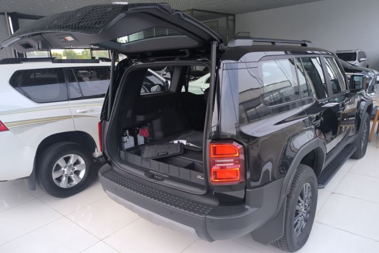 Used Toyota Prado 2024 2.4T All-Terrain TX Version 5 Seats Trunk