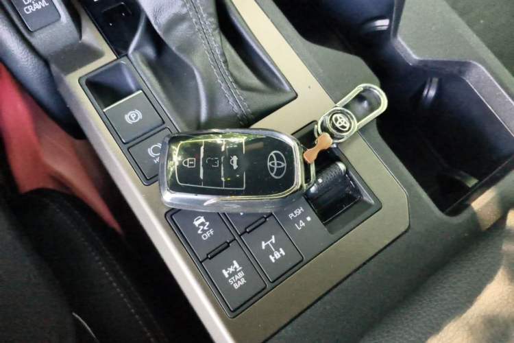 Used Toyota Prado 2024 2.4T Wilderness WX Edition 6 Seats Vehicle Key