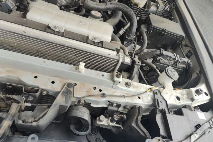 Used Toyota Prado 2024 2.4T Cross-Border BX Edition 5 Seats Engine Bay Left