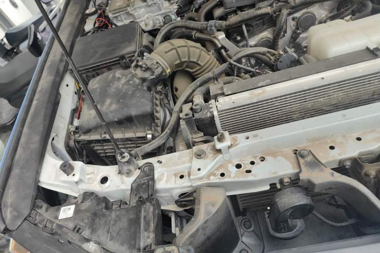 Used Toyota Prado 2024 2.4T Cross-Border BX Edition 5 Seats Engine Bay Right