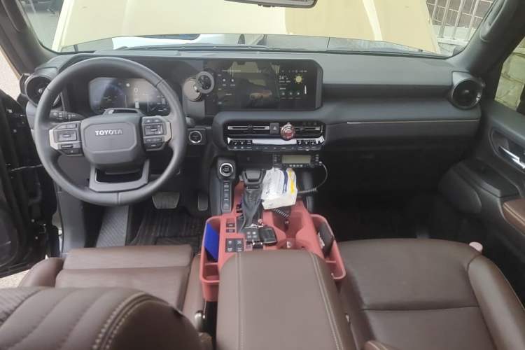 Used Toyota Prado 2024 2.4T Wilderness WX Edition 6 Seats Center Console