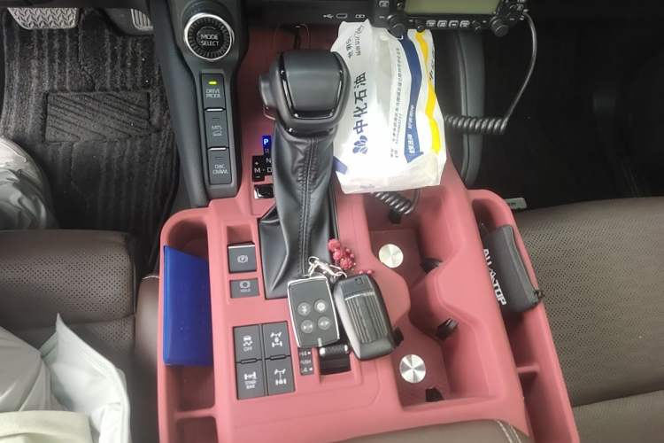Used Toyota Prado 2024 2.4T Wilderness WX Edition 6 Seats Gear Lever