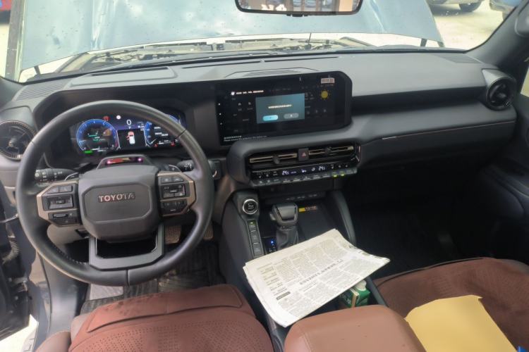 Used Toyota Prado 2024 2.4T Wilderness WX Edition 6 Seats Center Console