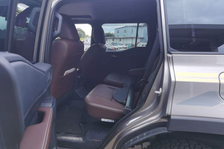 Used Toyota Prado 2024 2.4T Wilderness WX Edition 6 Seats Left Rear Seat