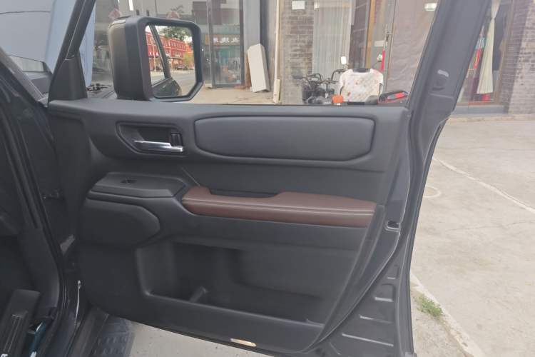 Used Toyota Prado 2024 2.4T Wilderness WX Edition 6 Seats Right Front Door Interior
