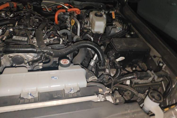 Used Toyota Prado 2024 2.4T All-Terrain TX Edition with 6 Seats Engine Bay Left
