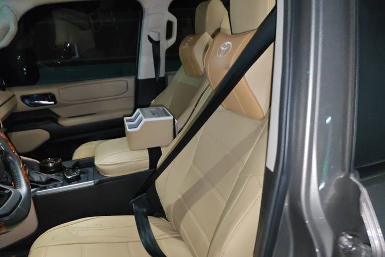 Used Toyota Prado 2024 2.4T All-Terrain TX Edition with 6 Seats Left Front Seat