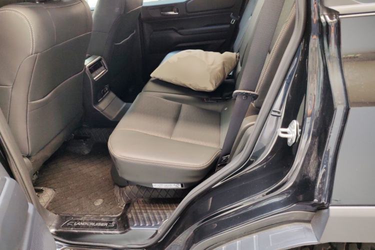 Used Toyota Prado 2024 2.4T All-Terrain TX Version 5 Seats Left Rear Seat