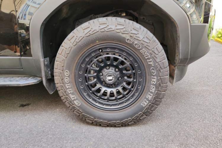 Used Toyota Prado 2024 2.4T All-Terrain TX Version 5 Seats Right Front Wheel Hub