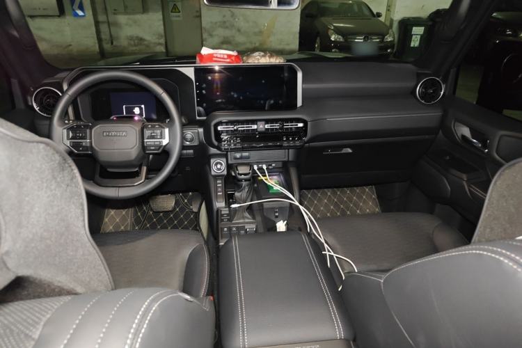 Used Toyota Prado 2024 2.4T All-Terrain TX Version 5 Seats Center Console