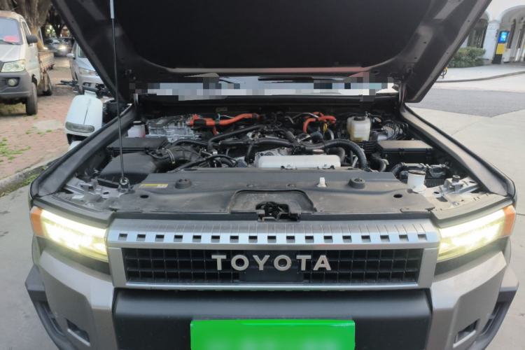 Used Toyota Prado 2024 2.4T All-Terrain TX Version 5 Seats Engine Bay