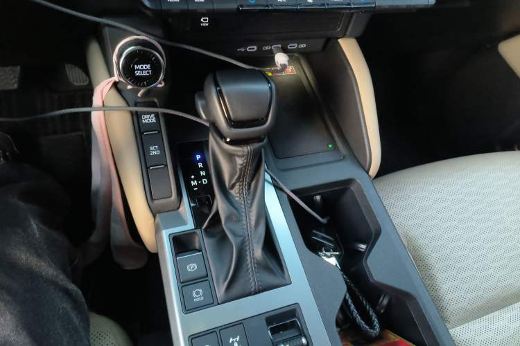 Used Toyota Prado 2024 2.4T All-Terrain TX Version 5 Seats Gear Lever