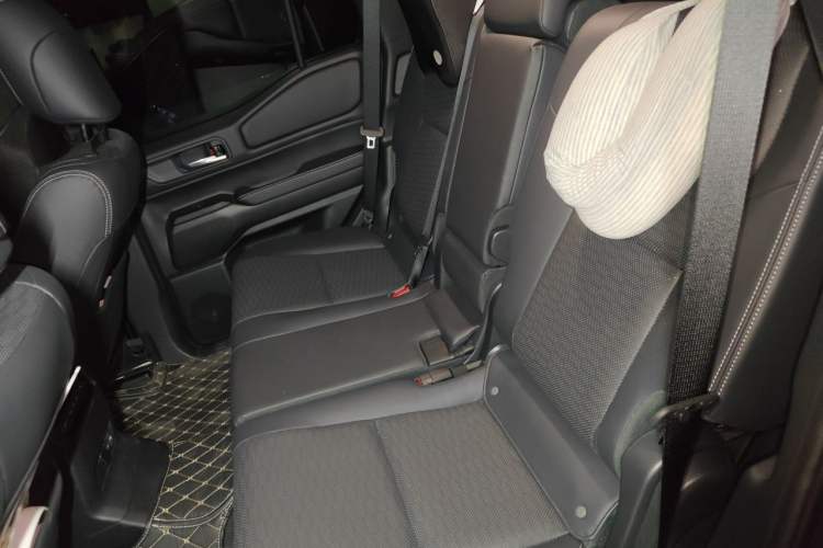 Used Toyota Prado 2024 2.4T All-Terrain TX Version 5 Seats Left Rear Seat