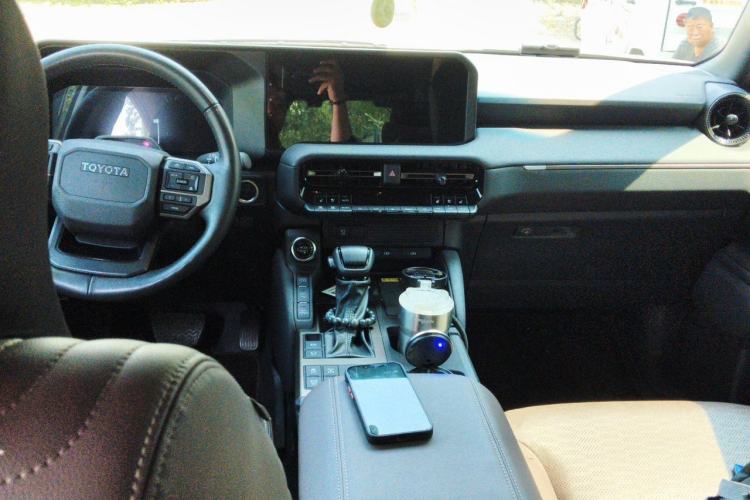 Used Toyota Prado 2024 2.4T Wilderness WX Edition 6 Seats Center Console