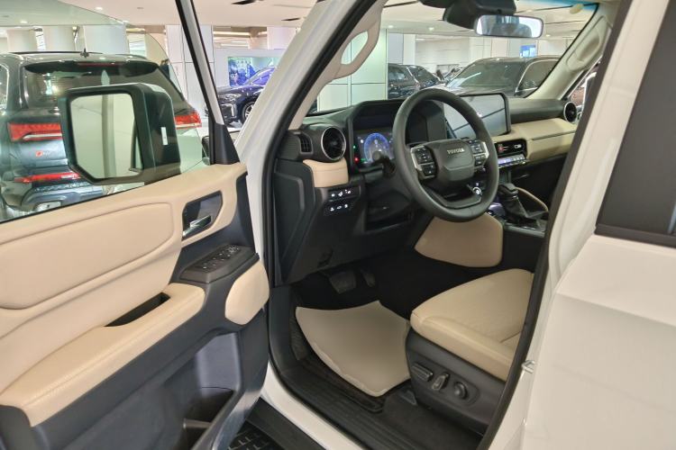 Used Toyota Prado 2024 2.4T All-Terrain TX Version 5 Seats Driver Seat