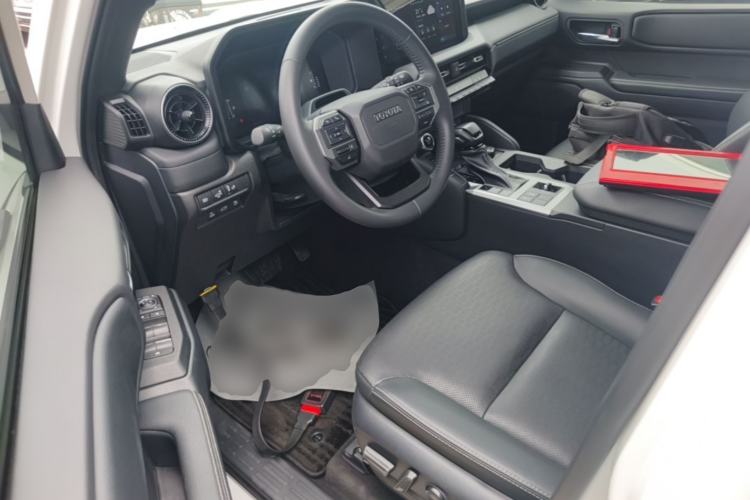 Used Toyota Prado 2024 2.4T All-Terrain TX Version 5 Seats Driver Seat