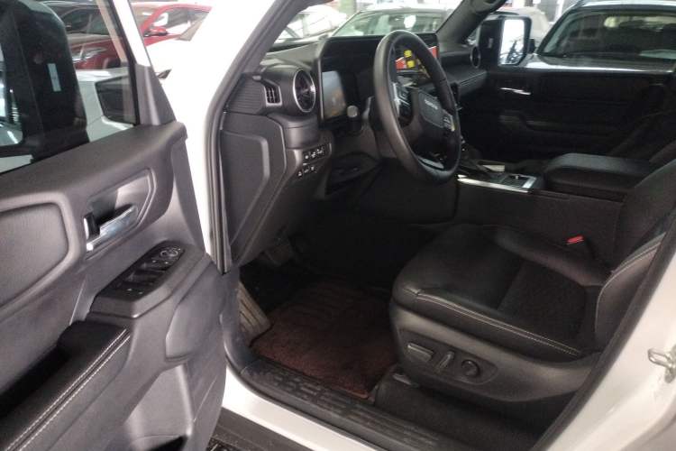 Used Toyota Prado 2024 2.4T All-Terrain TX Version 5 Seats Driver Seat