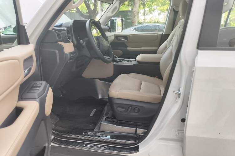Used Toyota Prado 2024 2.4T All-Terrain TX Version 5 Seats Driver Seat