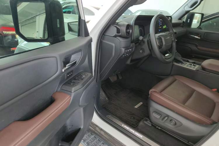 Used Toyota Prado 2024 2.4T Wilderness WX Edition 6 Seats Driver Seat