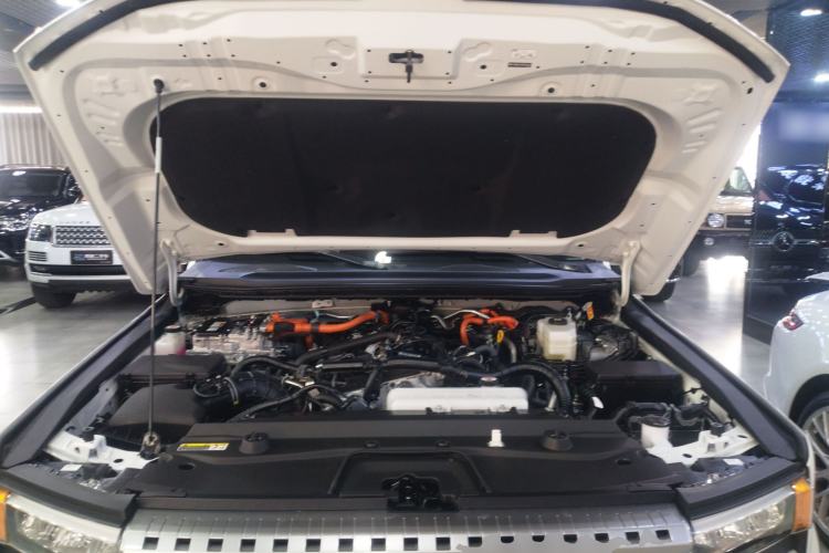 Used Toyota Prado 2024 2.4T All-Terrain TX Version 5 Seats Engine Bay