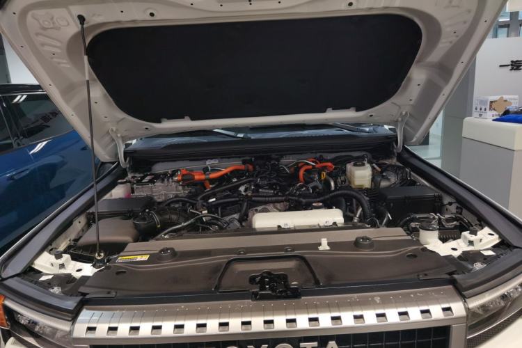 Used Toyota Prado 2024 2.4T All-Terrain TX Version 5 Seats Engine Bay