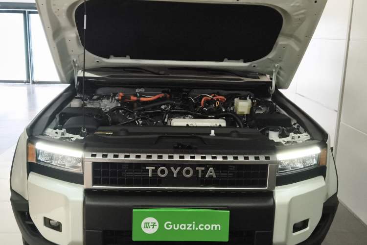 Used Toyota Prado 2024 2.4T All-Terrain TX Version 5 Seats Engine Bay